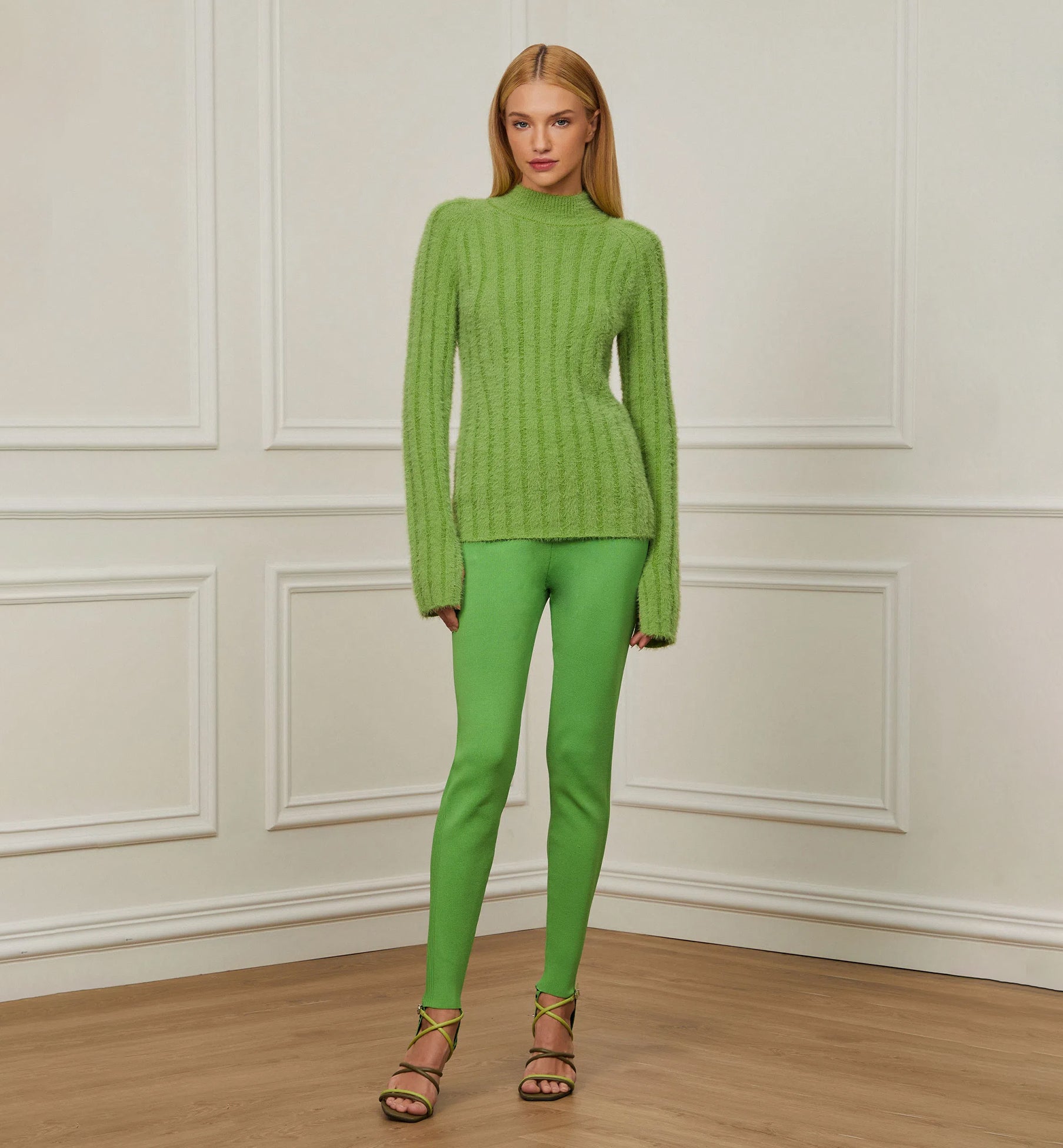 Gola Alta Green Sweater